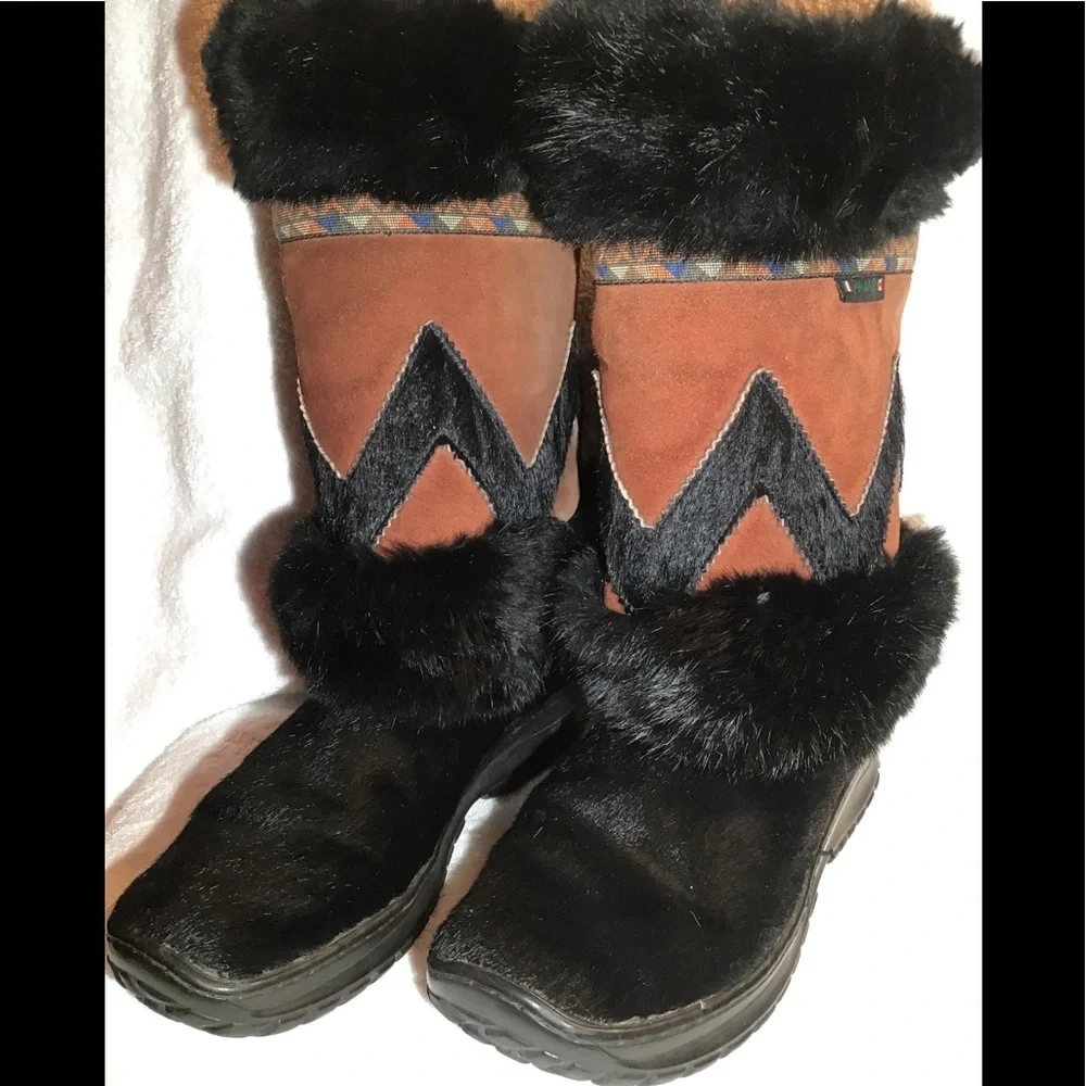 Pajar womens black/brown goat hair boots size 10